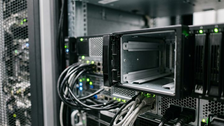 Servernetwerk SurfShark vanaf nu compleet schijfloos